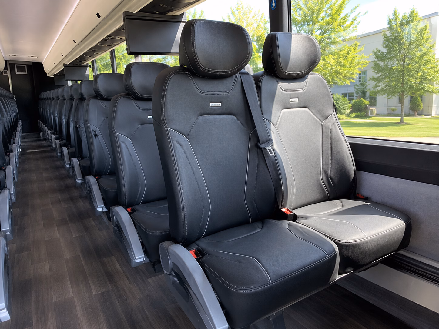 carlsbad discreet military and government shuttles for your group