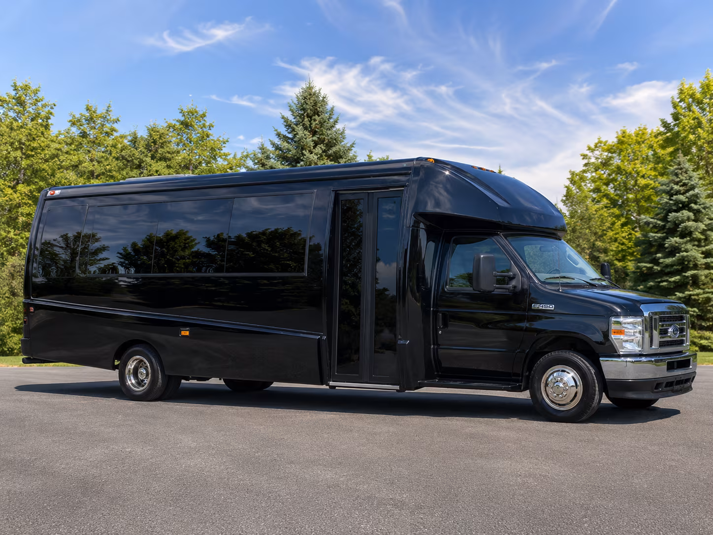 la mesa enjoy your private event with a stress free bus rental